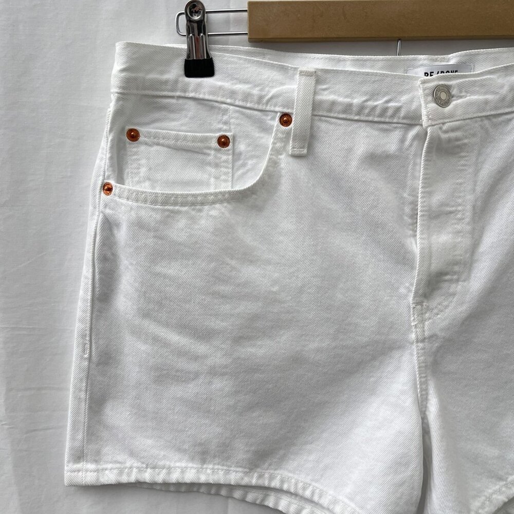 Re/Done Button Fly Mid-Rise Boy Shorts White Rigid Denim Womens 32‎ NWT - Picture 15 of 16